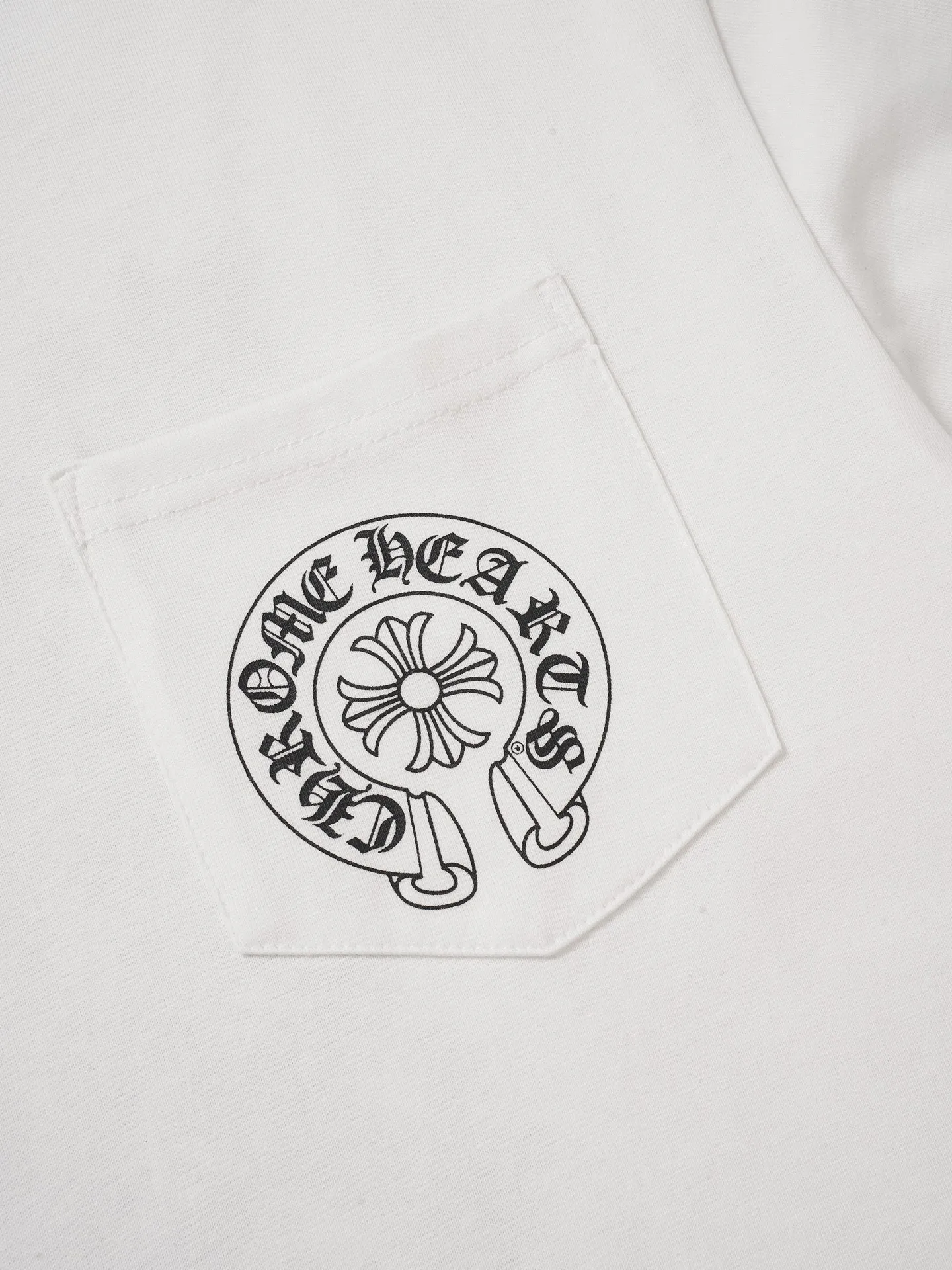 90 Come Hearts CH T T ， ，Breathable ， 。 ， ， 。 ， ， 。 ， ， ， ， 。 ， ， Same Style ， ， ， ， Same Style。 ：Black White Size：S-XL